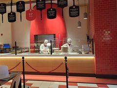 -城市大道红炉披萨烘焙坊