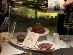 -弦月窗LUNETTE BY AMANDA(复兴路店)