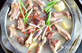 Lotus Root and Pork Ribs in Wind