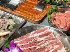 -围炉肉舍丹东海鲜烤肉·烤活鳗(步行街店)