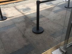 门口，排队的地方-喜茶(东莞汇一城店)