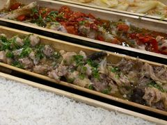 -胡须哥网红竹筒菜