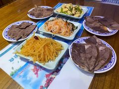 -伊穆祥牛肉面总店·清真