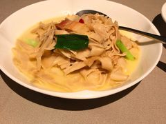 农家笋衣-荣轩(新荣记环球金融中心店)