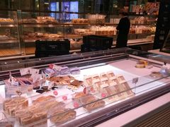 -巴黎贝甜(大宁国际商业广场店)