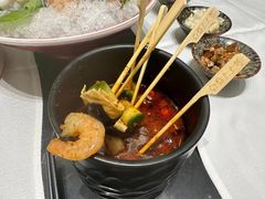 -红鼎豆捞·非遗鲍皇汤火锅(宝丰路店)