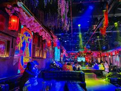 -喜鹊音乐酒馆(西街店)