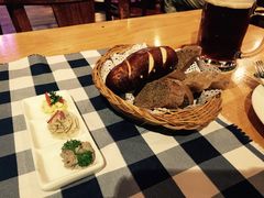 -皇冠自酿啤酒坊(中国红街5号楼店)