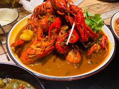 -虾弄弄海派小龙虾·牛羊蝎子火锅