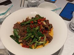 芫茜摔打鲜牛肉-桂满陇·海市蜃楼·黑金(国金店)