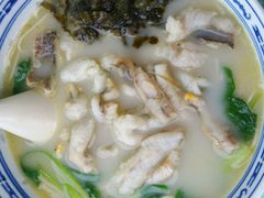 -明呈黄鱼面馆(斜土路店)