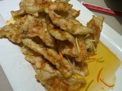 -老码头黑皮肘子锅包肉(赣水路店)