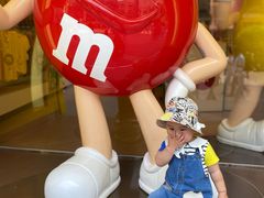 -m豆巧克力世界(上海世茂广场店)