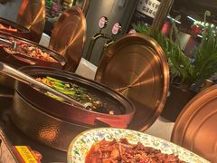 -四囍码头海鲜烧烤自助火锅(外滩南京东路悦荟广场店)