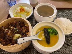 -臻康乃馨月子中心(集美店)