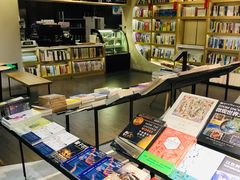 -钟书阁(珍园店)