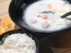 -渔米丰·广府鱼汤米线(光明广场店)