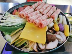 肥牛年糕火锅-Meet Sun韩式大排档(五一广场7MALL店)
