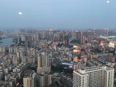 -世贸旋转自助餐厅(360°高空观景店)