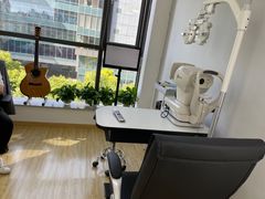 -识光造镜·蔡司官方授权店(滨江万芊荟店)