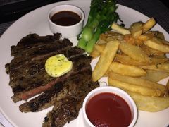 -WOLFGANG PUCK KITCHEN & BAR(迪士尼小镇店)