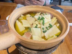 -头上红煨盐鸡·非遗院子餐厅