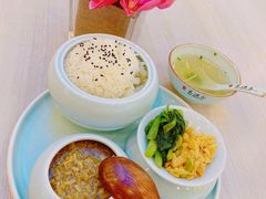 -朱洪元苏式面馆(绿宝广场店)
