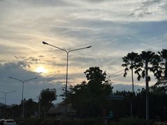 -Chom Cafe and Restaurant