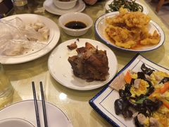 -鹤乡东北菜(崮山路店)