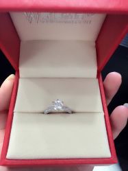 威德钻石-克拉钻专家&D色大本营-威德钻石-克拉钻大本营(南京东路店)