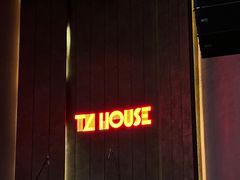 -TZ House音乐现场(来福士中心店)
