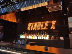 -稳电竞酒店(桥北泰冯路地铁站店)