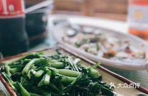 Stir-Fried Rural Vegetables with Garlic