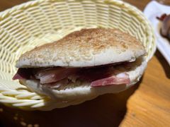 高炉烧饼夹牛肉-祥盛隆羊汤馆(芙蓉店)