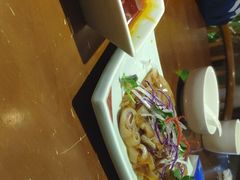 -阿瓦山寨·湘菜现炒·剁椒鱼头王(咸阳总店)