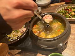 云海肴汽锅鸡-云海肴云南菜(浦江欢乐颂店)
