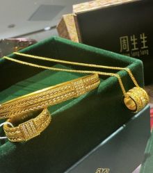 -周生生Chow Sang Sang(又一城店)