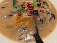 -漆黑觉米粉(三里屯店)