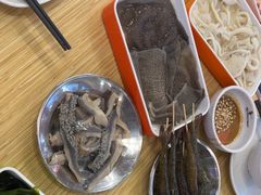 -杨老板·海鲜集市火锅·鲜切牛肉(中防万宝店)