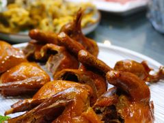 乳鸽-金龙·打边炉(南京西路店)