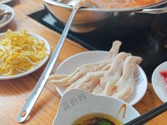 -苗伯妈酸汤火锅