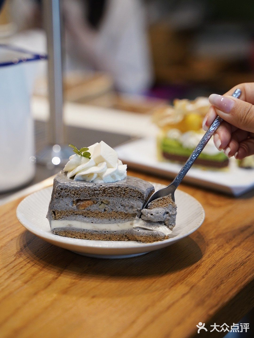 葡萄青提戚风 黑芝麻豆乳红茶戚风