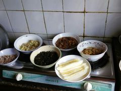 -山明水秀大饭店