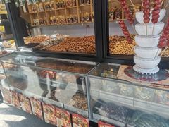 面包甜点陈列柜-一栗·新鲜零食炒货(太原街沃尔玛店)