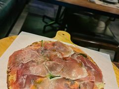 火腿芝麻菜披萨-Carbon莫卡哆·意大利复古集市餐厅(杭州大厦店)