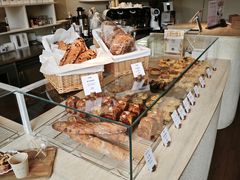 -VERIE BAKEHOUSE