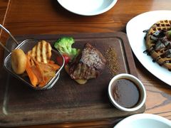 -绿茵阁牛扒餐厅(客村店)