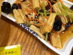 -刘一龙虾(数码路店)