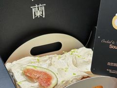 -白蘭BLANK(杭州湖滨银泰in77C区店)