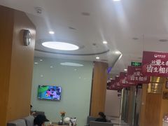 -雅悦齿科(顾村公园店)
